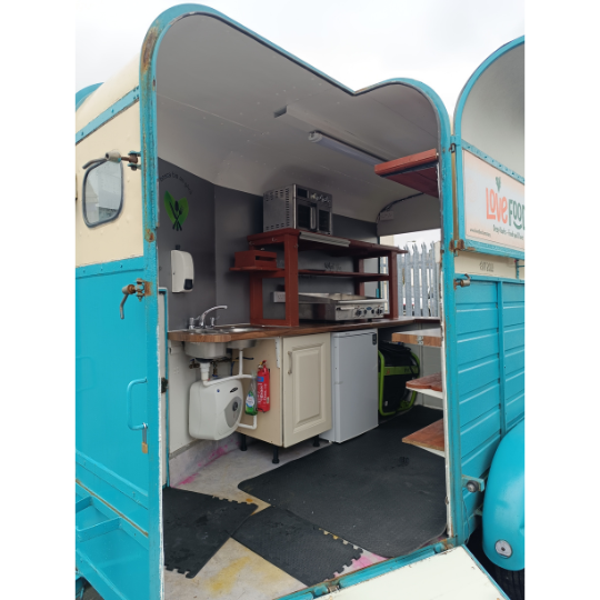 1980 Double Rice Beaufort Horsebox – For Sale (2)